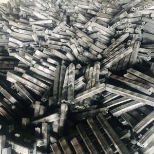 Briquette de sciure de bois dur fabriquée à la machine du Vietnam pour barbecue - Product Image 3