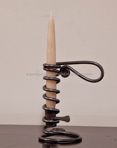 ที่วางเทียนดีไซเนอร์เหล็กทำด้วยมือพร้อมโคมไฟและเหยือกหรูหราสำหรับเครื่องใช้บนโต๊ะอาหารในโรงแรมและของตกแต่งคริสต์มาส - Product Image 1