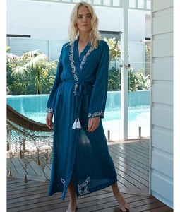 Vêtements de plage en rayonne pour femmes, vêtements de plage brodés Kimono complet sur le devant, léger, confortable et respirant - Product Image 1