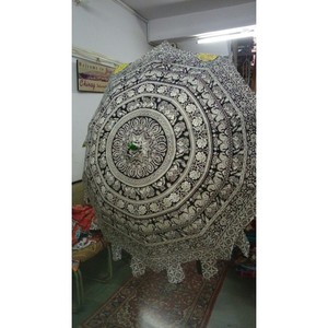 Plus grande variété de parasols de jardin décoratifs brodés à la main multicolores, parasol de plage floral artisanal à prix de gros - Product Image 3