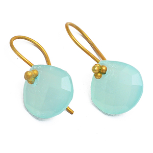 Boucles d'oreilles en forme de coeur en fil d'oreille fixe Aqua Calcedony Gemstone Boucles d'oreilles en argent sterling 925 Boucles d'oreilles à la mode plaquées or. - Product Image 1