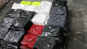 PANTALONES CORTOS DE SOFTBALL PERSONALIZADOS BLANCOS CON LOGOTIPOS DE DIFERENTES COLORES - Product Image 6