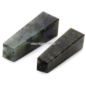 Tour de Labradorite naturelle en gros pierre de pilier en AGATE Baguette artisanale semi-précieuse avec point de guérison spirituelle style Feng Shui - Product Image 1