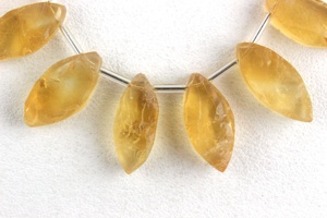 หินอัญมณีซิทรินหยาบธรรมชาติ1เส้นรูปทรงมาร์กีสโตนที่สวยงามเครื่องประดับทำจากหินสีเหลืองคอลเลกชันสไตล์ตัด - Product Image 3