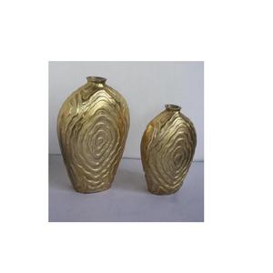 Florero de botella ovalada de aluminio fundido, en acabado de latón, también se puede hacer en otros acabados para decoración del hogar - Product Image 3