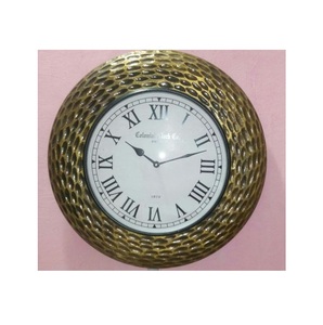 Horloge murale analogique en métal avec revêtement en poudre d'or finition forme ronde excellente qualité pour la décoration de la maison et du salon - Product Image 1