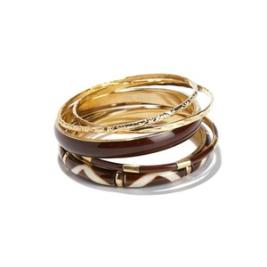 Bracelet ANAD pour femme en style classique Full Diamond Bling Love Bangle avec coquille en laiton de jade pour les occasions d'anniversaire - Product Image 5