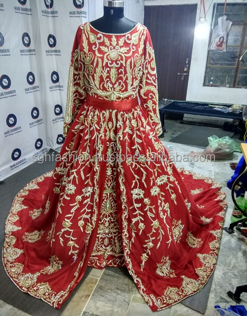 caftan rouge 2018