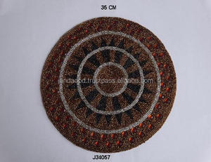 แผ่นรองลูกปัดแก้วสีน้ำตาลและสีเหลืองอำพันทรงกลมมีลวดลายเพิ่มเติมและลวดลายบนโต๊ะอาหาร - Product Image 2