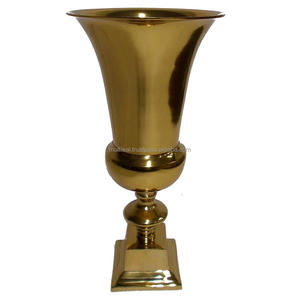 Pcs Lot de 3 Vases Décoratifs Vase En Fer Unique Formes Géométriques Créatives avec 3 Tasses En Verre Pour La Décoration De La Maison - Product Image 6