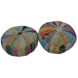 Pouf ottoman en patchwork de coton fait main, coussin de sol personnalisé, décoration bohème pour la maison, poufs ronds vintage Kantha - Product Image 1