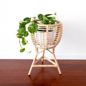 Soporte para Plantas de Mimbre de Ratán con Diseño en Espiral, Color Natural, Muebles de Exterior para Sala de Estar, Patio, Hotel y Entrada, Uso Versátil - Product Image 6