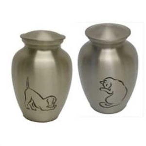 Urna de recuerdo pequeña de mariposa dorada clásica para cenizas funerarias, Metal, latón/aluminio - Product Image 5