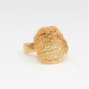 Venta al por mayor colección contemporánea martillado textura anillo 925 plata esterlina con chapado en oro bisel ajuste incrustaciones para bodas - Product Image 1