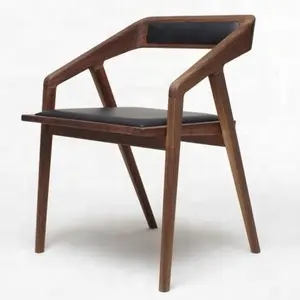 Contemporain style solide à manger en bois chaise - Product Image 1
