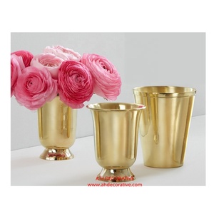 แจกันดอกไม้อลูมิเนียมชุบโครเมียมสีทองสไตล์อเมริกันสำหรับตกแต่งโต๊ะอาหารตรงระเบียงบ้านทนทาน - Product Image 1