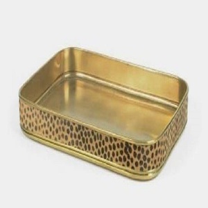 Bandeja de artículos para servir alimentos de latón de Metal martillado, forma personalizada, Decoración de mesa de gran tamaño, bandeja para servir alimentos y frutas de la India - Product Image 1