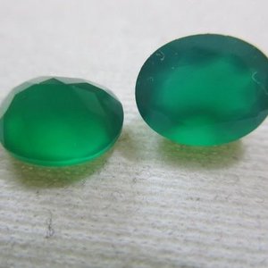 10mm 12mm 14mm ónix verde Natural facetado corte ovalado calibrado piedras preciosas sueltas Fabricante Mayorista para la fabricación de joyas tendencia - Product Image 1