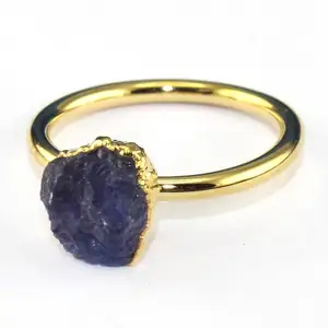 Trendy collection natural raw rough look tanzanite gemstone ring brass gold electroplating edged ring unisex wear statement ring