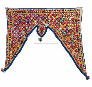 Banjara — porte décorative brodée Style indien, jupe de porte - Product Image 1