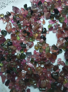 Pierres de Tourmaline naturelles, non découpées, multifonctions - Product Image 5