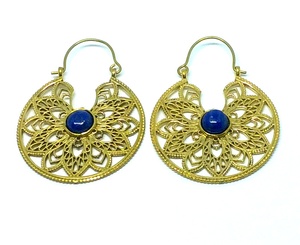 Boucles d'oreilles créoles en laiton Lapis de style bohème pour femmes Bijoux ethniques d'inspiration tribale - Product Image 4