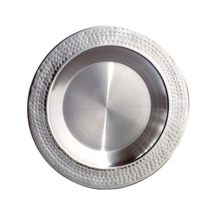 Plaque de chargement avec bordure martelée en métal, 1 pièce, vernis brillant - Product Image 1