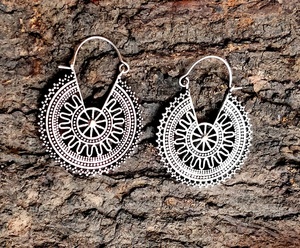 Pendiente de aro circular Chapado en plata 2021 para mujer para regalo de fiesta de boda - Product Image 1
