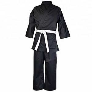 Uniforme de Karate Unisex Negro de Poliéster/Algodón - Product Image 1