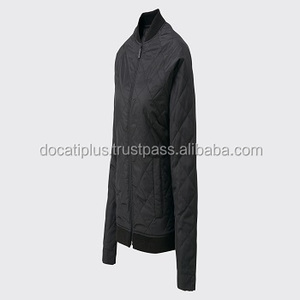 Chaqueta acolchada de diamantes personalizada para mujer - Product Image 1