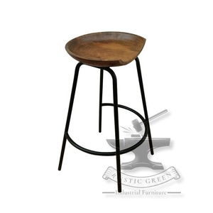 Tabouret de bar industriel en fer et bois pour l'intérieur et l'extérieur pour la cuisine, la salle à manger, le salon ou le centre commercial. - Product Image 6