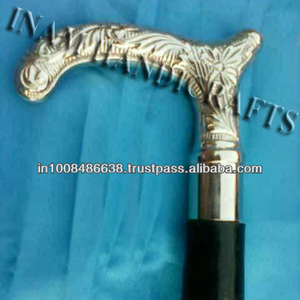 Canne/Canne en bois décorative sur mesure avec poignée derby en laiton - Product Image 2