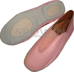 2025 Design Logo personnalisé en cuir blanc entraînement de gymnastique pompes de danse chaussures de ballet souples pour garçons prix usine - Product Image 6