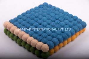 Mini Bola de fieltro más vendida, decoraciones de mesa de habitación, juego de posavasos de fieltro cuadrado de Color personalizable, juego de alfombras y alfombras - Product Image 6