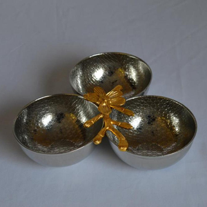 Bols de service décoratifs en métal modernes de luxe Premium Unique Vantage couverts et pour la maison et la cuisine fêtes et mariages - Product Image 1