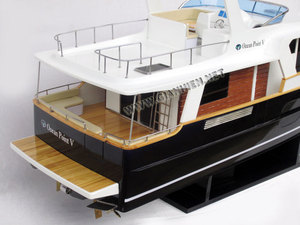 BENETEAU SWIFT TRAWLER 52 EN BOIS MODÈLE BATEAU _ MODÈLE ARTISANAL EN BOIS - Product Image 3