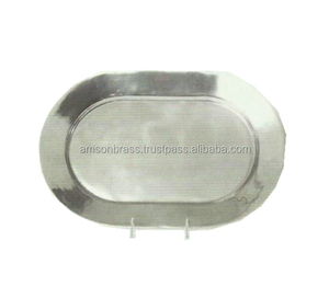 Plateau de service en métal de haute qualité plateau fait à la main de qualité supérieure plat décoratif en relief argenté de forme ronde - Product Image 2