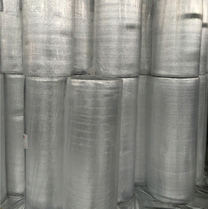 Material PE de aislamiento térmico ignífugo recubierto de espuma XPE de diseño moderno 95% reflectante de 3-10mm de espesor para lugares deportivos - Product Image 4