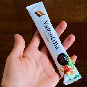 Café instantáneo 3 en 1 de Vietnam combinado con polen natural sabor y olor especiales 160g por caja de Vietnam - Product Image 3