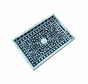 Plateau de service indien écologique en os et incrustation de bois - Product Image 1