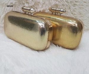 กระเป๋าถืองานแต่งงานแบบอินเดีย ND98 สีสันสดใส ทำมือ ดีไซน์ดั้งเดิม ประดับด้วยลูกปัดและงานปัก สำหรับงานปาร์ตี้ - Product Image 5