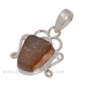 จี้อัญมณีรูปดรูซี่แค็บ925อันหรูหราสำหรับผู้หญิงฝังหนามเตยสำหรับของขวัญในโอกาสทางศาสนาคริสเตียน - Product Image 1