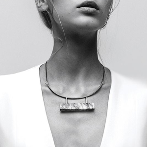 Collar de rodio negro venta al por mayor de fábrica de accesorios para mujer - Product Image 1