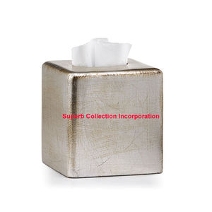 Boîte à mouchoirs carrée en métal argenté Porte-papier élégant - Product Image 2