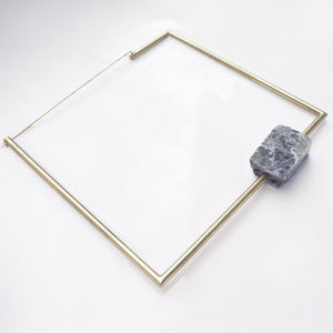 Collar llamativo para mujer, Gargantilla geométrica chapada en oro - Product Image 1