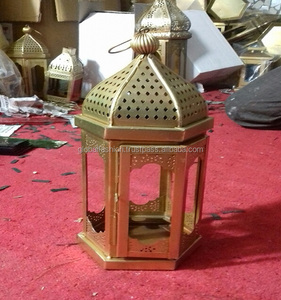 Handmade Fancy Gold-Coated Metal & Glass <b>Candle</b> <b>Lantern</b> for Indoor/<b>Outdoor</b> Christmas Home Decor - Product Image 3