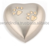 Recuerdo de corazón pequeño para mascotas, urna de cremación de Brassworld, suministros funerarios de la India - Product Image 3