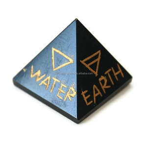 Vente chaude Agate Noire Pyramide Sculpté 5 Éléments Gravé Reiki Jilani Porte Gemme Pierre Naturelle Quartz pour Guérir L'amour - Product Image 1