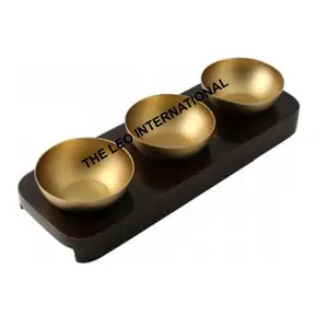Juego de 3 Tazones Redondos de Aluminio con Base Dorada de Grado Alimenticio, Color Negro, Estilo Contemporáneo de Lujo con Bandeja - Product Image 1
