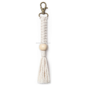 Porte-clés porte-clé en macramé, blanc naturel, corde de coton, crochet plante, accessoires, fournitures - Product Image 3